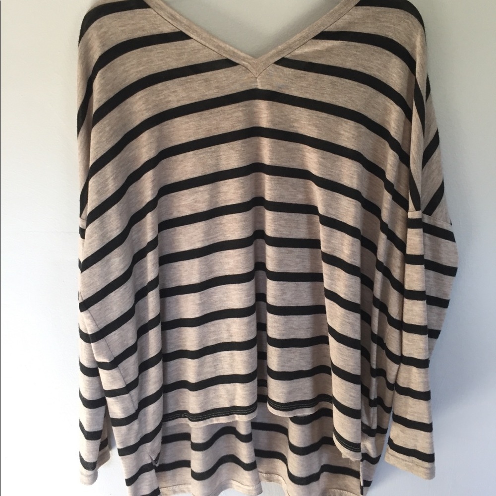 Beige and black stripped high-low long sleeve